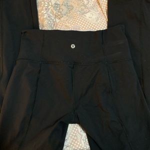 Black Lululemon Skinny Groove